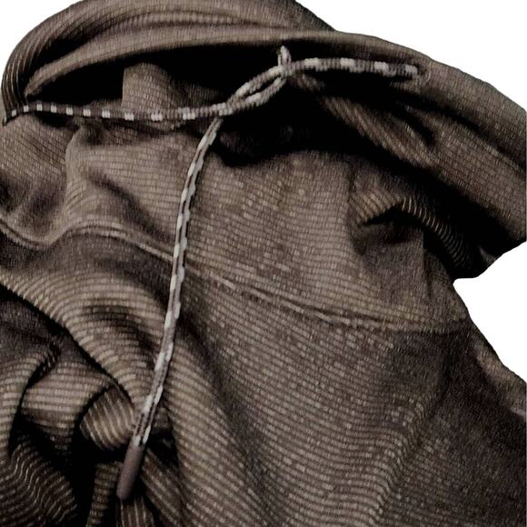 Under Armour Women Gray-Striped Long-Sleeve High-Neck Seahawks Pullover Sz L NWT - Picture 10 of 15